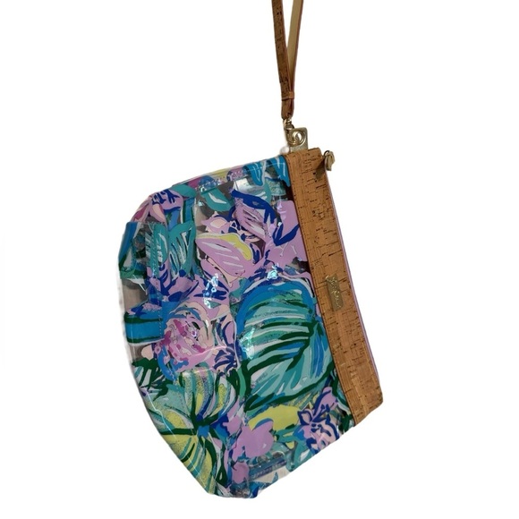 Lilly Pulitzer Multicolor Floral Large Clear Wristlet NWOT - Picture 1 of 11